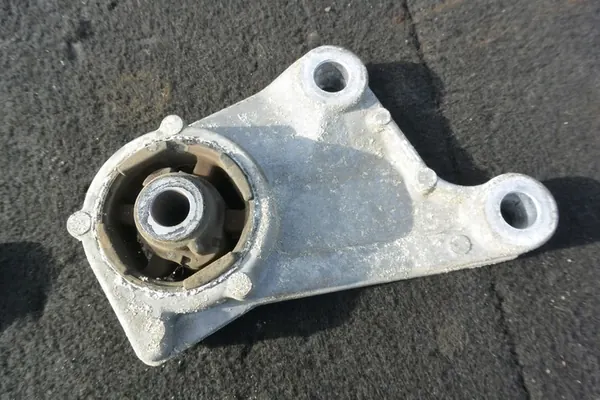 MAZDA CX-9 II TC 16- Support de Différentiel Arrière image 5