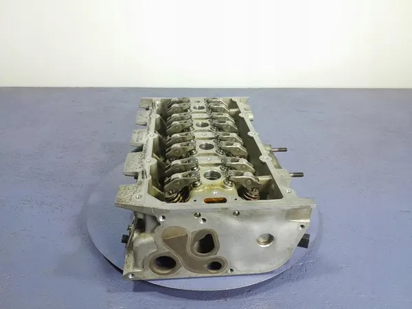 SKODA OCTAVIA III 1.4 TSI Motor Cilinderkop 04E103064F image 4