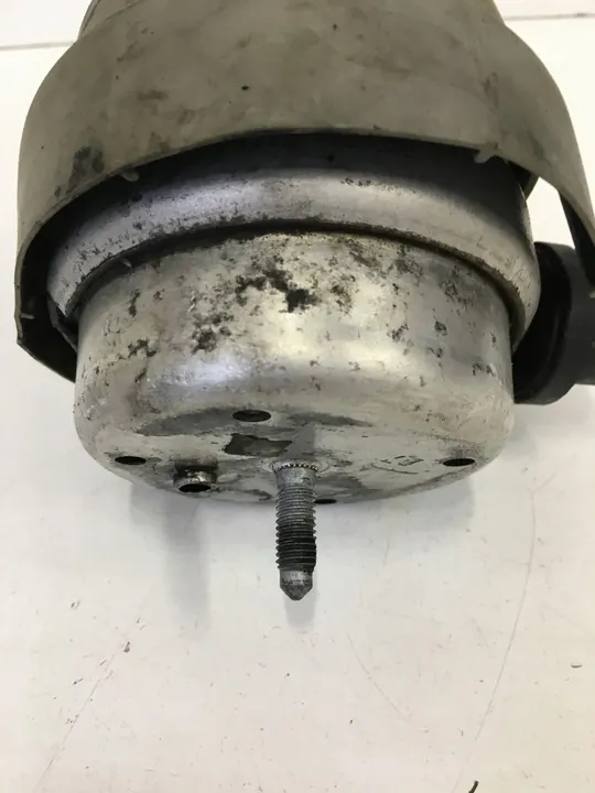 Soporte de motor Audi A4 3.0 TDI 8E0199379BL image 2