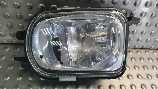 Farol Halogéneo Direito Mercedes Classe C W203 Coupé AMG OEM A2038202856 image 2