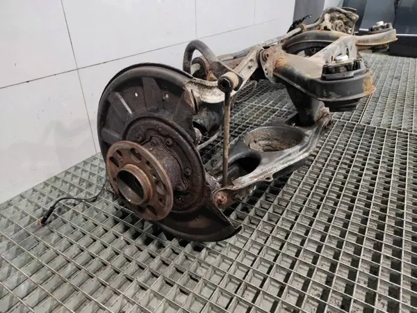 OEM 2123501901 Hinterachsschwinge Mercedes E-Klasse W212 image 5