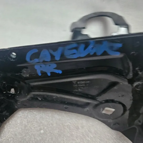 Porsche Cayenne III 9Y rechter spatbordbeugel OEM 9Y0821138A image 3
