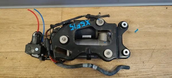 Bomba compresor suspensión BMW X5 F15 OEM 443020023 image 2
