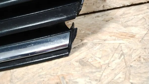 VW POLO V LIFT Grill 2014- 6C0853651A image 3