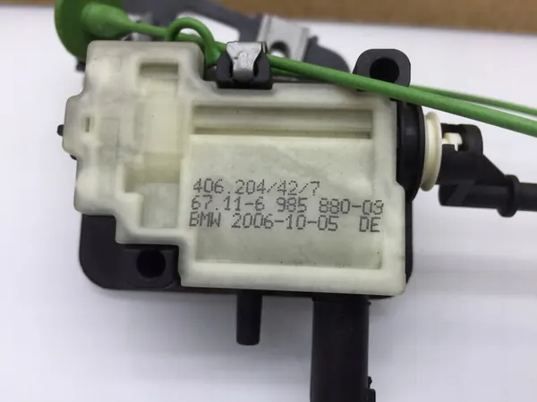 MINI COOPER S ONE R56 Bränsletankslucka Aktuator OEM 6985880 001 image 2