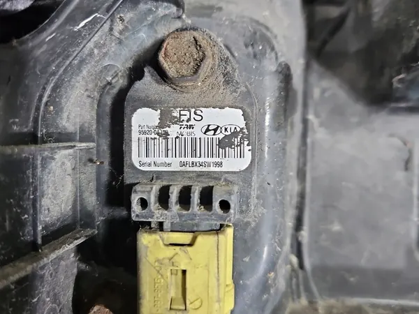 Frontstoßstangenverstärkung Kia Ceed I 06-09 OEM 64101-1H300 image 4