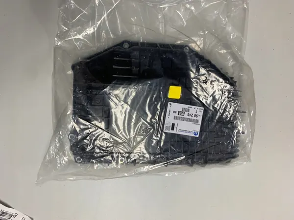 OEM 9824605880 Tampa Caixa Velocidades Peugeot 508/5008 image 3