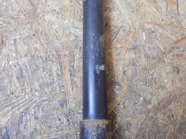 Taka-iskunvaimennin vasen OEM 897559554 image 3