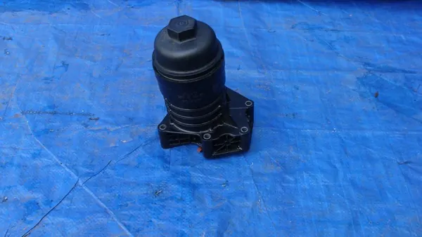 Oljefilterhus Audi A8 D5 3.0 TFSI 06M115401K image 5