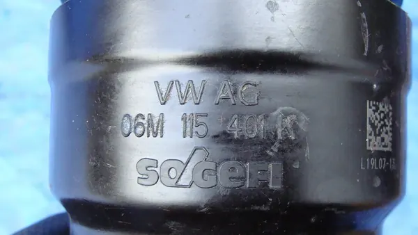 Oljefilterhus Audi A8 D5 3.0 TFSI 06M115401K image 6