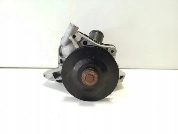 Pompe à eau Volvo XC40 OEM 31492210 - Occasion image 2