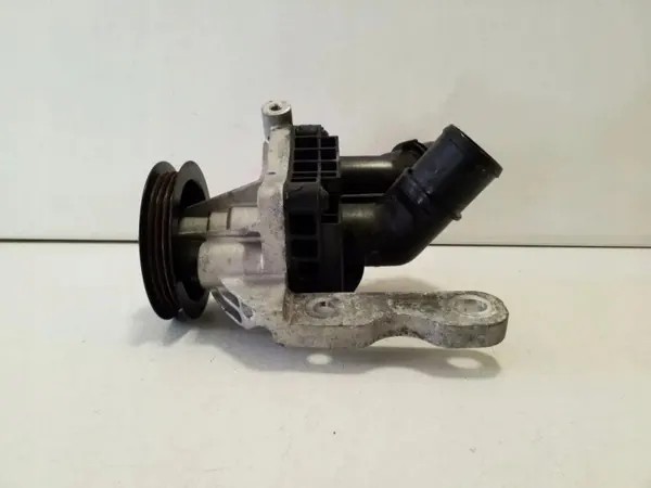 Pompe à eau Volvo XC40 OEM 31492210 - Occasion image 4