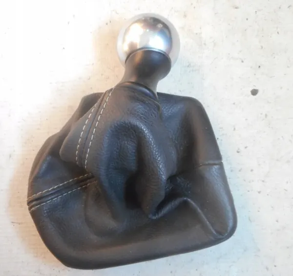 Pomo de cambio Peugeot 207 CC OEM - Usado image 2