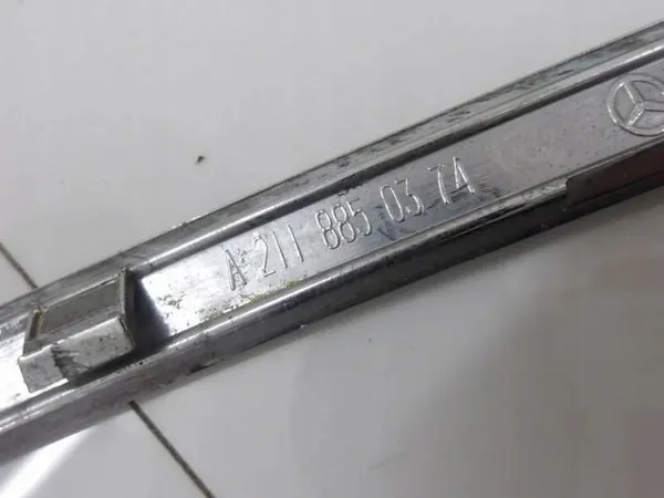 Mercedes-Benz OE A 211 885 03 74 rivestimento paraurti sinistro posteriore image 3