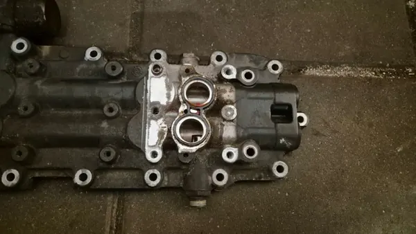 Couvercle de refroidisseur d'huile Iveco - 5801716867 image 3