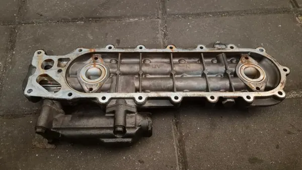 Couvercle de refroidisseur d'huile Iveco - 5801716867 image 4