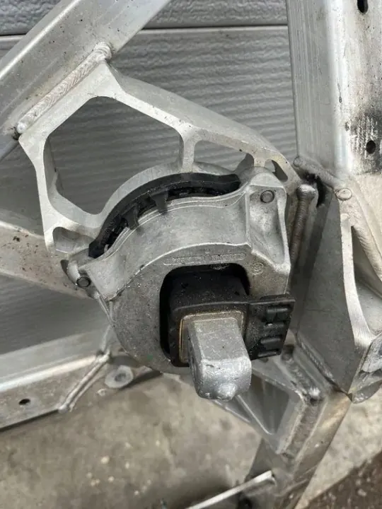 Frambromsbelägg OEM 8097149 för BMW 3-serien image 6