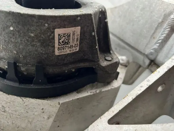 Frambromsbelägg OEM 8097149 för BMW 3-serien image 9