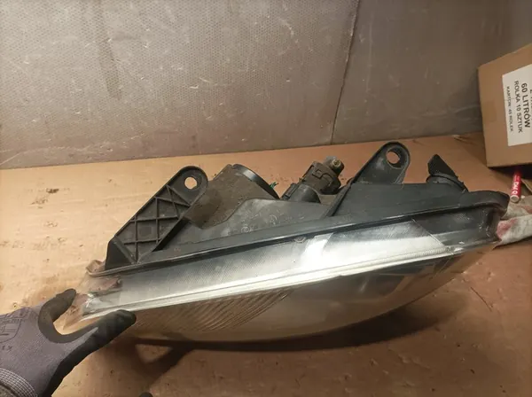 Vasen etuvalaisin Nissan Qashqai I J10 2009 image 3