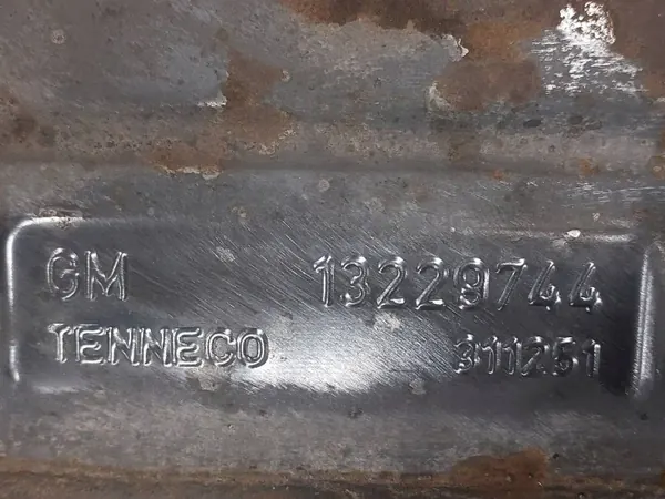 OEM 13250930 Silencieux Central et Arrière Opel Insignia A image 3
