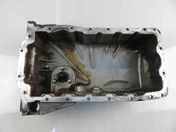 Oljepanna Audi A3 038103603L image 4