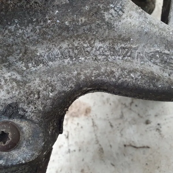 OEM 8k0407257 Vänster framstag Audi A7 C7 image 10
