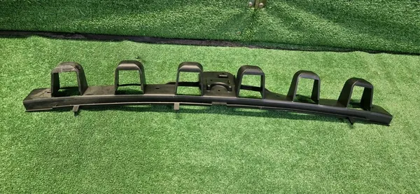 Supporto paraurti posteriore Ford Focus MK3 image 2