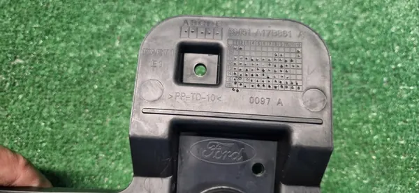 Supporto paraurti posteriore Ford Focus MK3 image 4