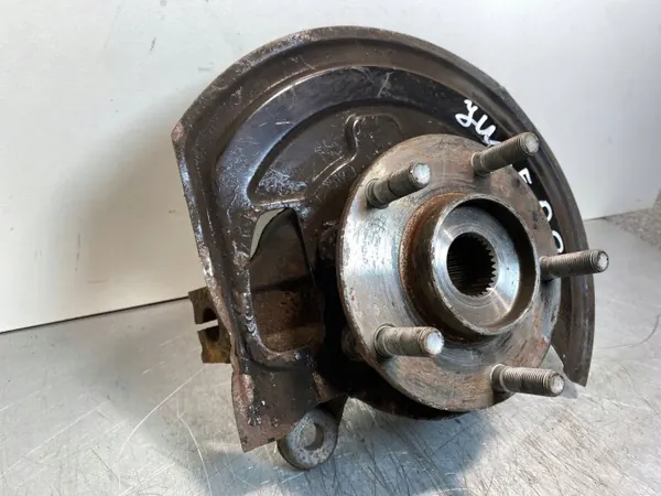 Buje de rueda delantera Nissan FBZ24413 - Pieza OEM usada image 4