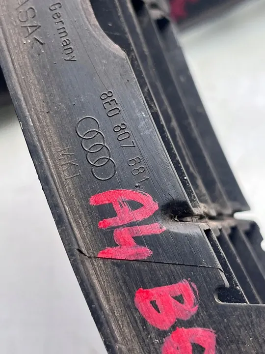 Rejilla de Parachoques Izquierda AUDI A4 2003 8E0807681 image 7