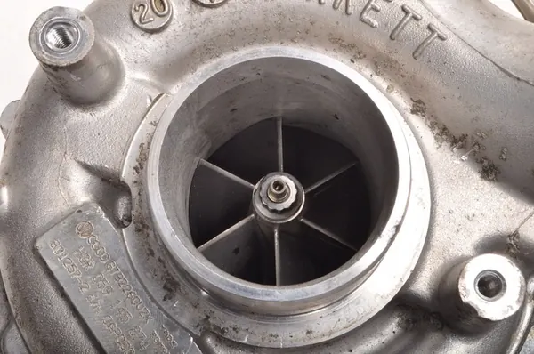 Turbo AUDI A8 D4 3.0 TDI 059145874E image 2