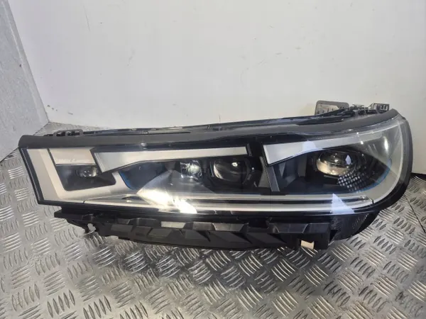 OEM 9851807 Vasen etuvalo BMW iX i20:lle image 2