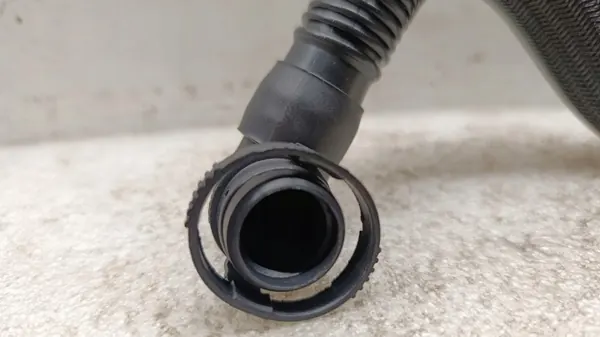 OEM 1730308624 Begagnad Audi Ventilationsslang image 3