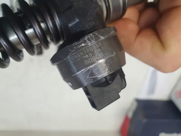 Pompe d'injection Bosch OEM 070130073R 0414720310 image 3