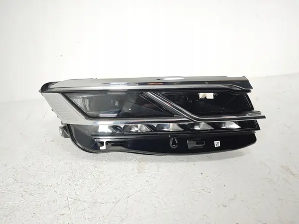 Farol direito VW Touareg III Full LED image 3