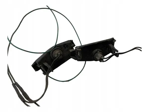 Luz de matrícula Mazda 3 II OEM P8331 image 3