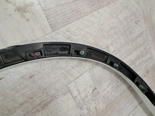 OEM 760853817D VW Touareg III Cache Aile Boue Gauche Arrière image 7