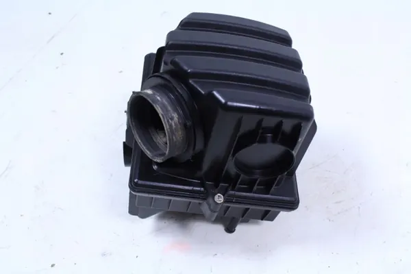 Ilmansuodatin Kotelo OEM 1118623S02 Jeep Renegadelle image 2