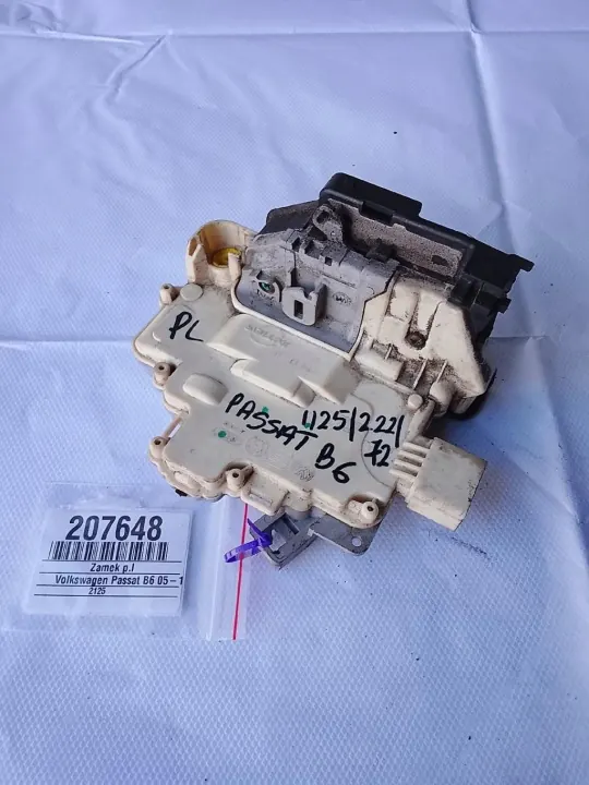 OEM 12522272 etu vasen lukko VW Passat B6:lle image 2