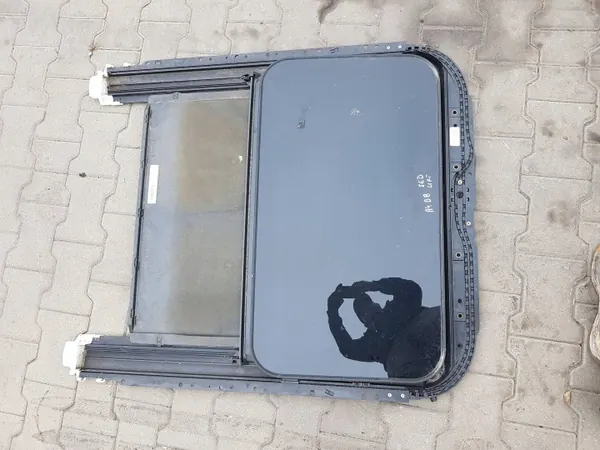 Audi A4 B8 Taklucka OEM 8K5877041A - Begagnad image 2