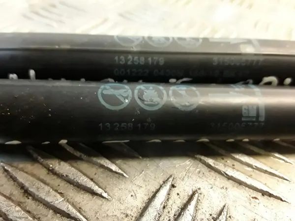 Vänster baklucka stötdämpare Opel Astra J OEM image 4