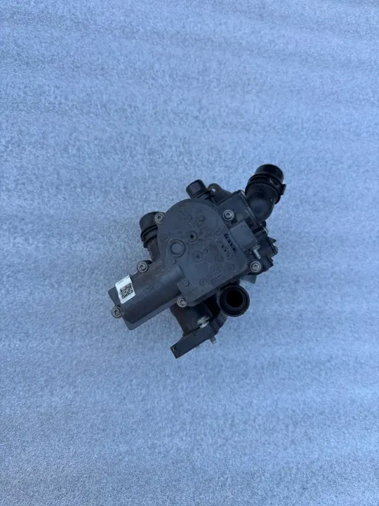 Thermostat Pompe à Eau OEM 06L121111H pour VW Group image 2