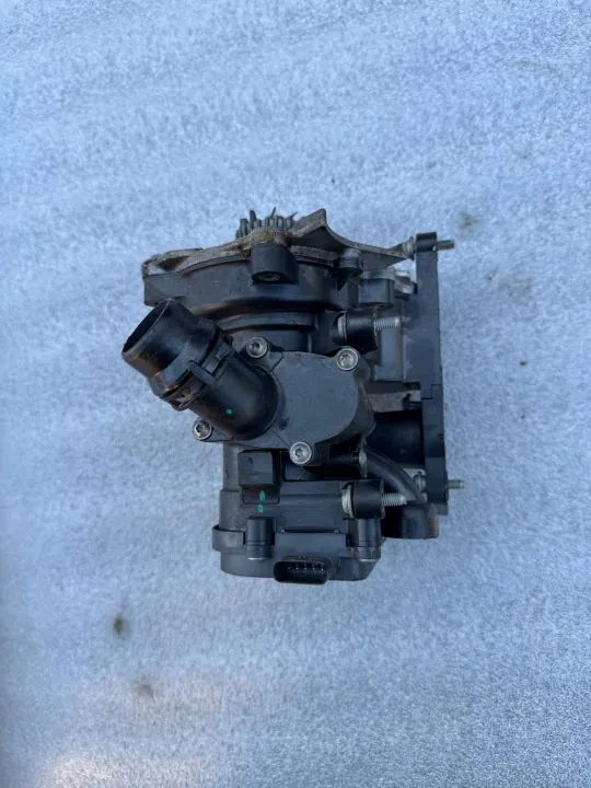 Thermostat Pompe à Eau OEM 06L121111H pour VW Group image 3