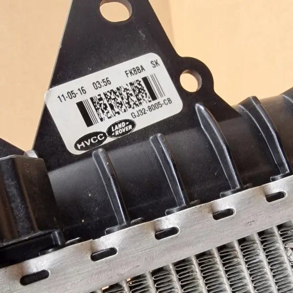 Waterradiator OEM GJ32-8005-CB voor Jaguar/Land Rover image 4