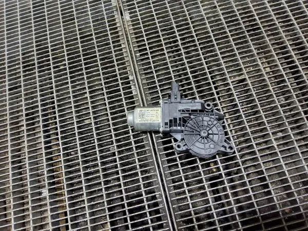 OEM 82460G5010 Rechter voorportier raammotor image 2