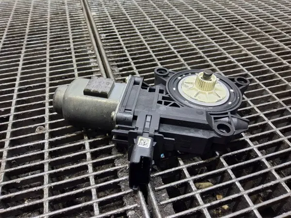 OEM 82460G5010 Rechter voorportier raammotor image 6