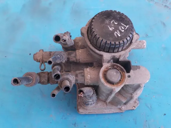 Gebrauchtes EBS-Ventil OEM 70534257 für Iveco image 4