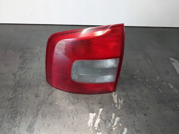 Vänster Bakljus Skoda Octavia II Lift Scout image 4