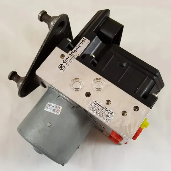 Mercedes-Benz Rempomp voor bestelwagens OE image 2