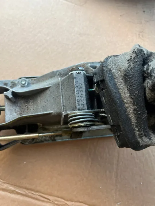 Pommeau de levier OEM 7M3711874E pour VW Sharan MK1 image 3